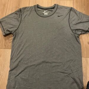 Nike Dri-Fit Men’s Tee, Size M